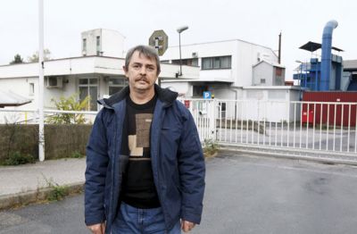Miran Vogrinec, bivši delavec v tovarni akumulatorjev Vesna iz Maribora, ki je šla letos v stečaj. Danes predstavnik odbora delavcev, t.i. »iniciative za ustanovitev delavske zadruge Nova Vesna«.