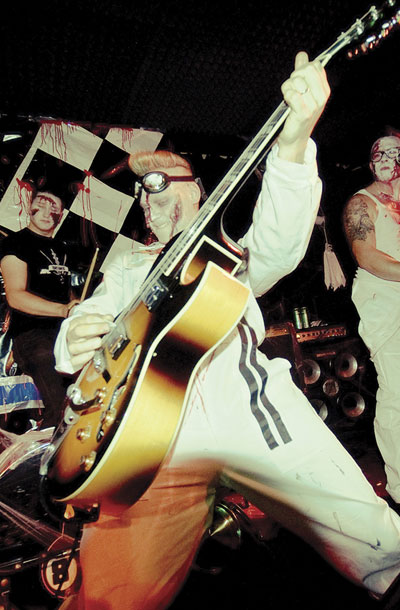 Psychobilly halloween special: Eight Bomb, koncert, Klub Gromka, Metelkova, Ljubljana