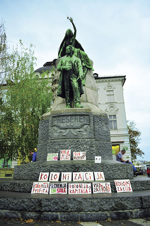Protest proti razprodaji v Ljubljani