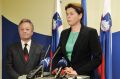 Premierka Alenka Bratušek je odpustila gospodarskega ministra Stanka Stepišnika. Po njegovem mnenju so za »nemir« krivi zgolj novinarji.