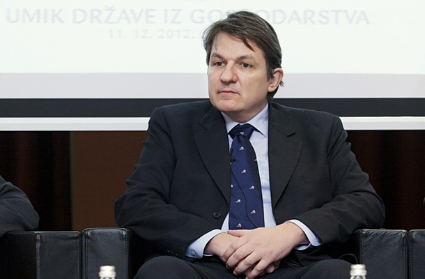 Prejšnji minister Šušteršič ni želel dati za dokapitalizacijo bank niti evra