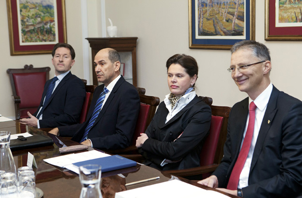 Foto tedna: Srečanje predsednikov parlamentarnih strank pri predsedniku republike Borutu Pahorju, urad predsednika, Ljubljana 