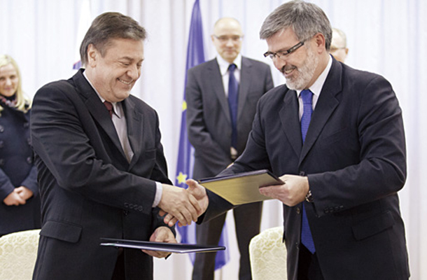Jankovićev obrambni minister