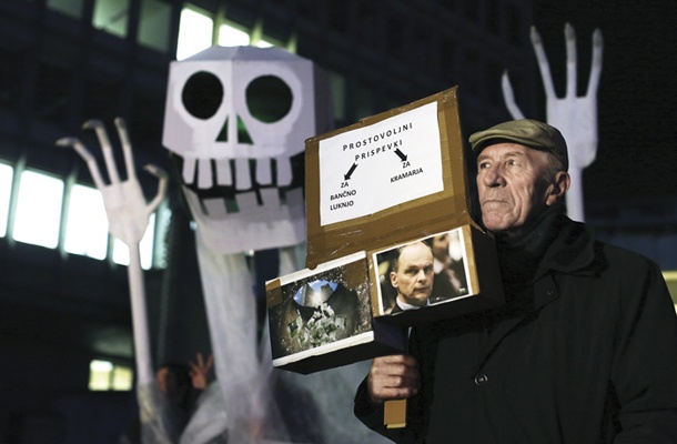 Protestival na ploščadi NLB ob državni proslavi ob dnevu samostojnosti in enotnosti 