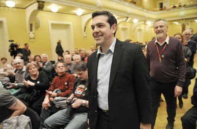 Aleksis Cipras, voditelj grške leve stranke Siriza in kandidat evropskih levih strank za predsednika evropske komisije ob prihodu v Unionsko dvorano.