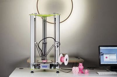 3D-tiskalnik Biohazard Serpent je v primerjavi z drugimi tiskalniki, ki stanejo približno 2000 evrov, vsaj dvakrat hitrejši in stabilnejši. Obiskovalci Pop-up doma, kjer je bil tiskalnik del fablaba, so bili nad njim navdušeni.