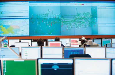 Telekomova kontrolna soba optičnih povezav v Stegnah