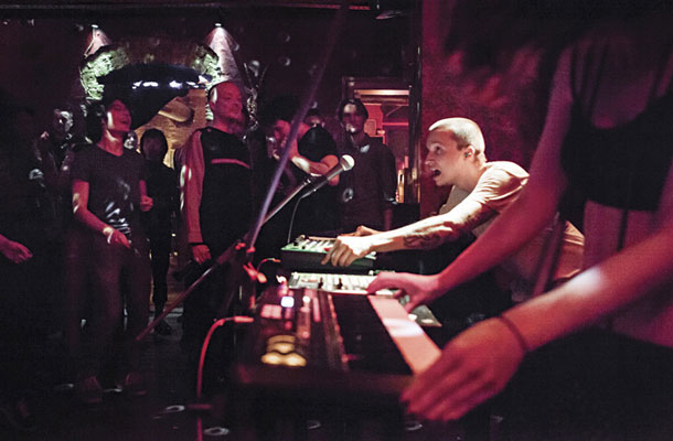 N’toko in It’s Everyone Else, del evropske turneje, Schokoladen, Berlin 