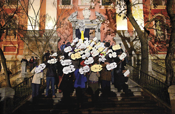 »Strašne« papirnate maske