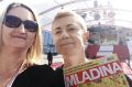 Režiserka Maja Weiss in pisateljica Suzana Tratnik na rdeči preprogi, filmski festival Cannes / Foto Maja Weiss