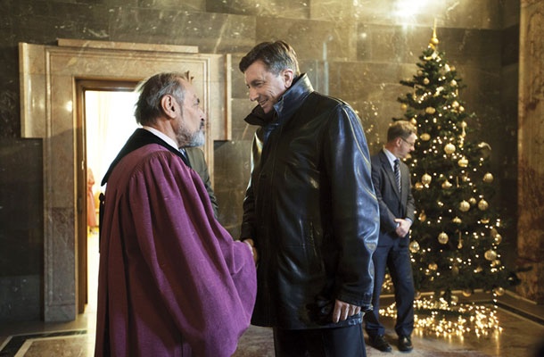 Ali bo o poletnih volitvah presojalo ustavno sodišče ali pa bo v razpravo dejavneje vstopil Borut Pahor