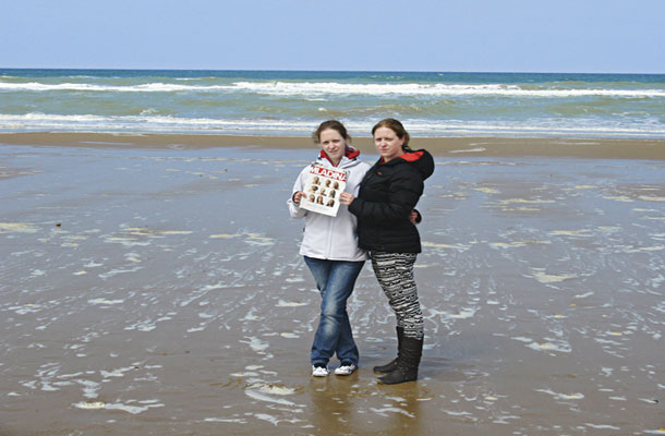 Lena in Zala Lajovic, Le Mont Saint-Michel in Omaha Beach, Francija / Foto Lena Lajovic