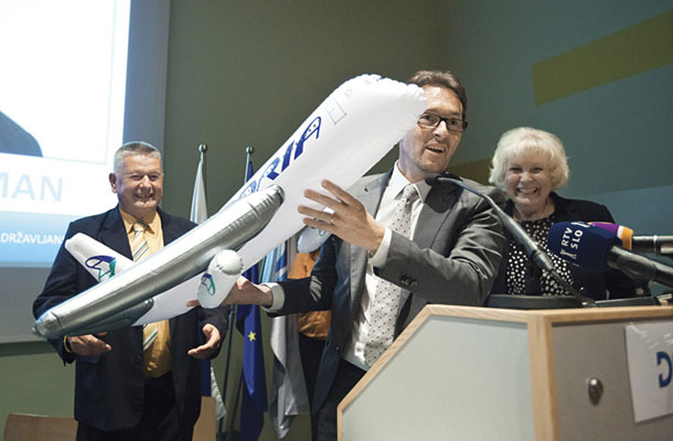 Primopredaja poslov med starim in novim predsednikom Državljanske liste, Gregorjem Virantom in Bojanom Starmanom