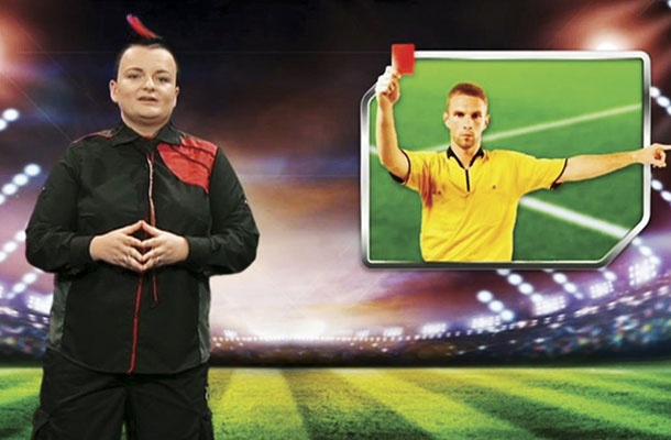 Rdeči karton nacionalki za žaljenje gledalk