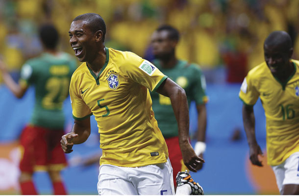 Brazilec Fernandinho velja ne velja za zvezdnika, velja pa za ključnega moža za uspeh ekipe 