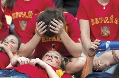 Katastrofa Špancev: Razočarane fanice v Madridu 