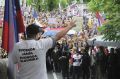 SDS bi ta na pol »obstuirala«, hkrati pa poziva državljane da jo podprejo na ulicah