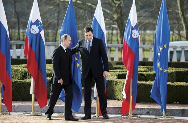 Vladimir Putin, takrat predsednik vlade, na obisku pri Borutu Pahorju, takrat tudi predsedniku vlade, na Brdu leta 2011.