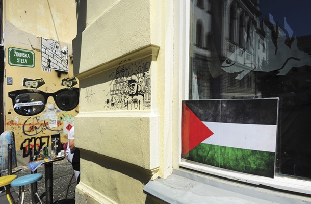 Palestinska zastava na Židovski stezi v Ljubljani