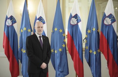 Predsednik državnega zbora in podpredsednik stranke SMC dr. Milan Brglez govori sodobni geopolitični jezik. Se bo to spremenilo z njegovim vstopom v politiko? 