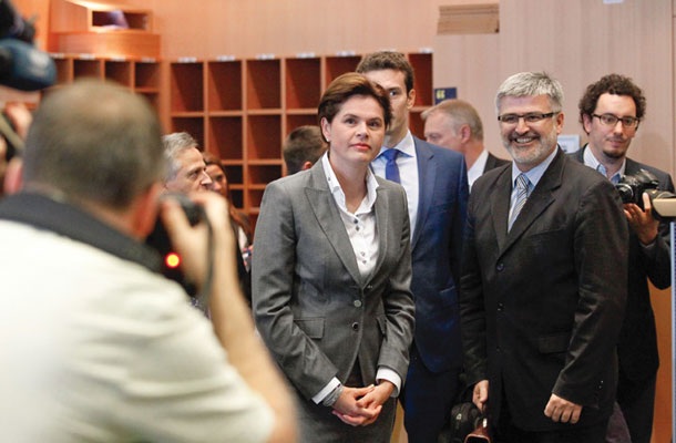Slovenska trojka pred zaslišanjem v evropskem parlamentu: Bratušek, Pavlič, Jakič