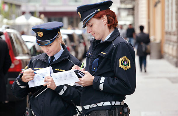 Sodišče policistu ne sme verjeti na besedo zgolj zato, ker je uradna oseba 