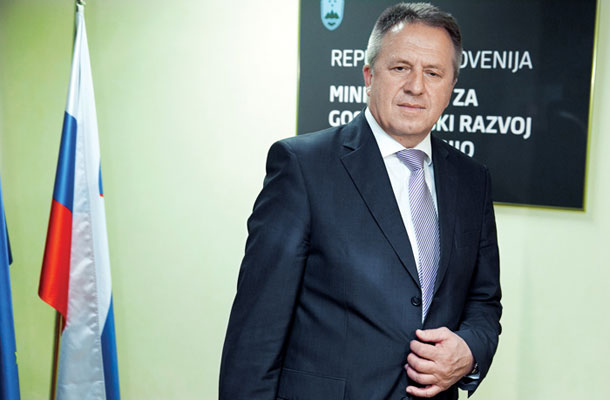 Zdravko Počivalšek, minister za gospodarstvo, ki dvomi v neoliberalizem …