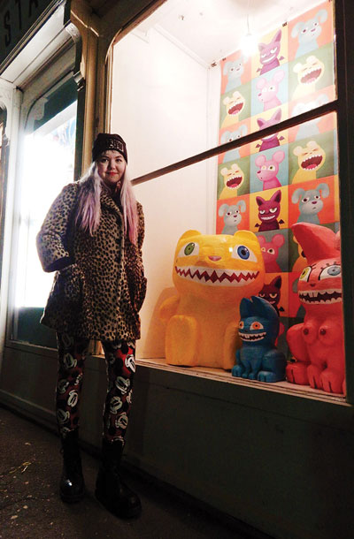 Nina Bric: DecemBEAR, razstava, Centralna postaja Maribor 