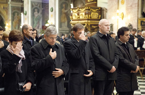 Foto tedna: V cerkvi eni tako, drugi drugače. Maša za domovino, stolnica sv. Nikolaja, Ljubljana 