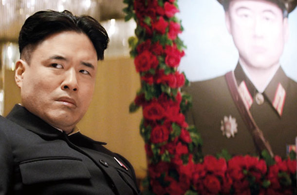 Kim Džong Un je zaradi filma Intervju grozil »z odločnimi in neusmiljenimi protiukrepi« ter ga razglašal za teroristični napad na Severno Korejo