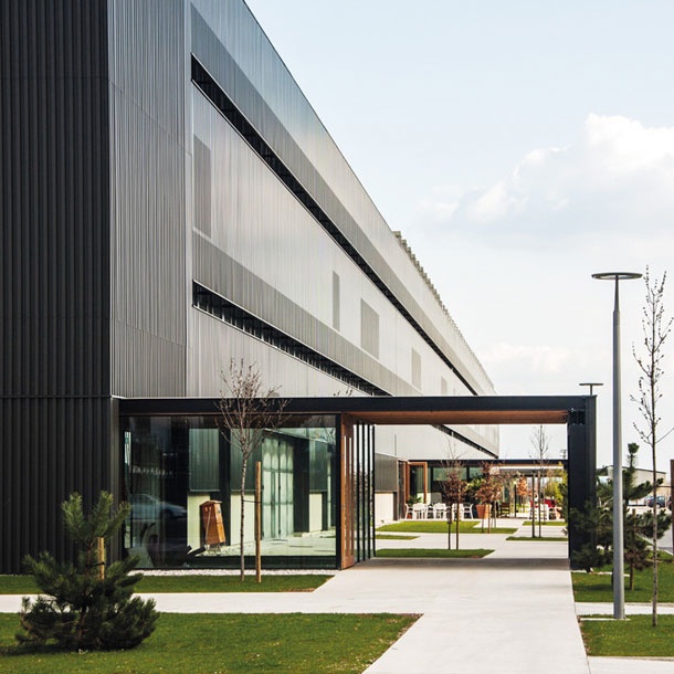 Razvojni center za informacijske in komunikacijske tehnologije v Kranju, 2013, arhitektura: Monika Fink Serša, Aleksander Lužnik, Ana Ocvirk Šafar