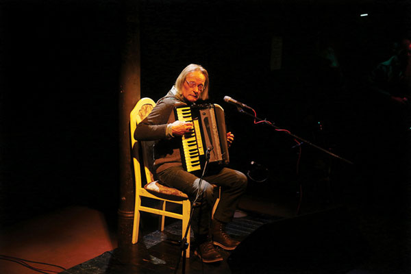 Bratko Bibič, Zavod Sploh in Menza pri koritu, Ljubljana