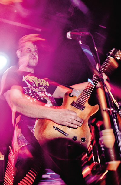 Concrete Worms (Srb), Menza pri koritu, Ljubljana