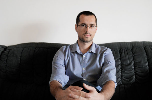 Tomo Podstenšek: Sredi pajkove mreže