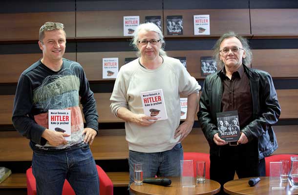 Samo Rugelj, avtor Marcel Štefančič, jr., in Zdenko Vrdlovec predstavljajo novitete, Hitler: kako je preživel in Hitlerjev pakt s Hollywoodom (Ben Urwand), Konzorcij, Ljubljana