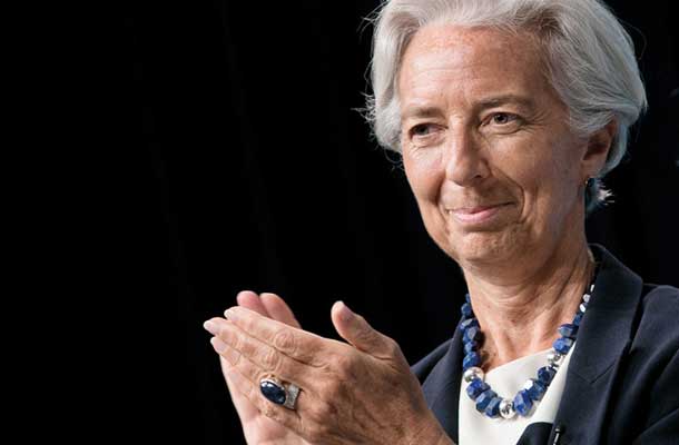 Christine Lagarde javno obsoja pretirano varčevanje, a MDS pri vprašanju odpisa dolgov Grčije ne popušča
