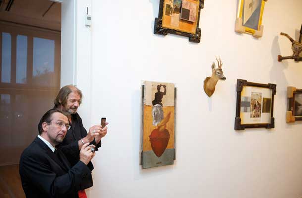 NSK: Od kapitala do kapitala, pregledna razstava, Moderna galerija, LJ: Roman Uranjek in Igor Andjelić