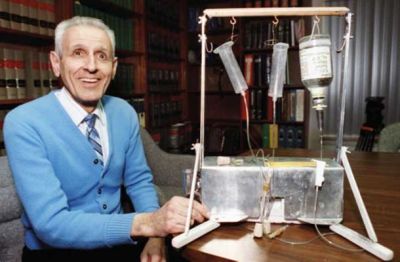 Dr. Smrt: Jack Kevorkian  s svojimi “odrešilnimi” odmerki
