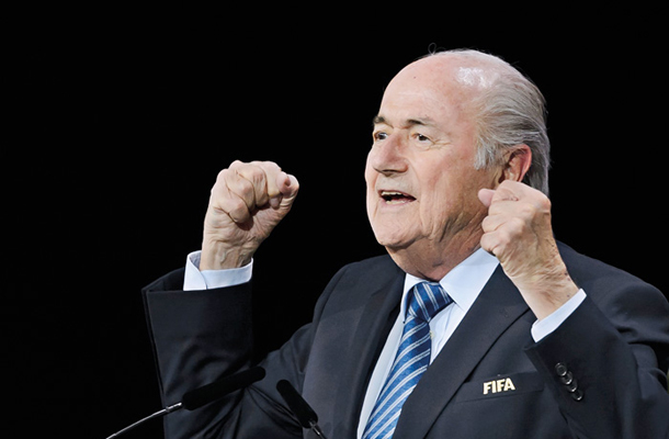 Kratko zmagoslavje: Sepp Blatter po zmagi na volitvah za predsednika Fife 29. maja 2015