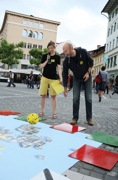 Boris Ostan, Amnesty International Slovenije pred svetovnim dnevom beguncev, javna akcija, Ljubljana