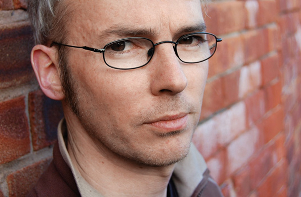Jon McGregor: Če nihče ne govori o izjemnih stvareh