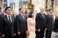 Foto tedna: Prva vrsta pri maši za domovino. Predsednik državnega sveta Mitja Bervar, premier Miro Cerar (SMC) in njegova spremljevalka Vesna Arnšek, predsednik državnega zbora Milan Brglez (SMC) in predsednik republike Borut Pahor (SD). 