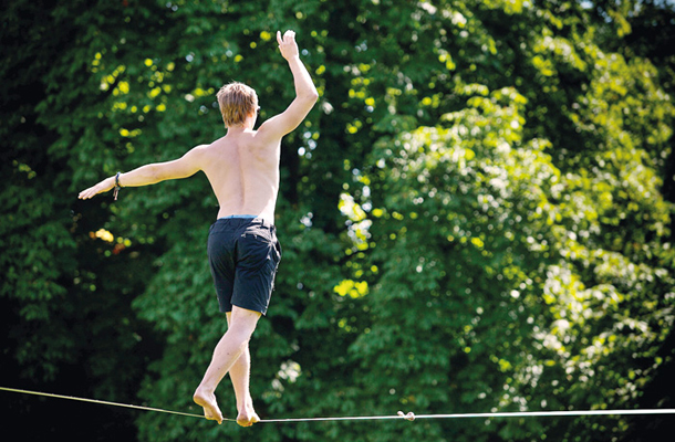 Martin Noč na slacklinu, park Tivoli, Ljubljana