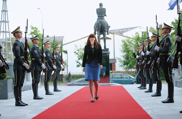 Ministrice za obrambo Andreje Katič zgodovina oboroženih spopadov na Balkanu ne zanima preveč