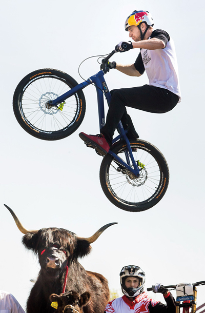 Danny MacAskill, kolesar, zvezda Youtuba, z milijonskimi pogodbam 