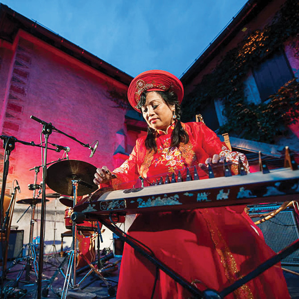 Okarina Etno Festival Bled, 2015: Lotus, Vietnam, Blejski grad