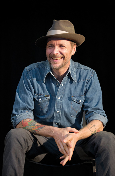 Jovanotti, pozitivno, pred koncertom v Stožicah, Kino Šiška, Ljubljana