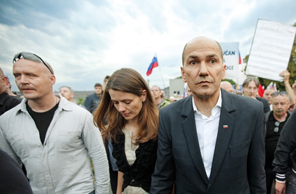 Janša pred prihodom v zapor
