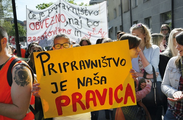 Protestni shod zaradi neurejenega pripravništva