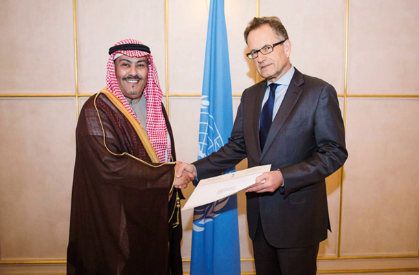 Faisal bin Hasan Trad in Michael Møller, direktor pisarne ZN v Ženevi